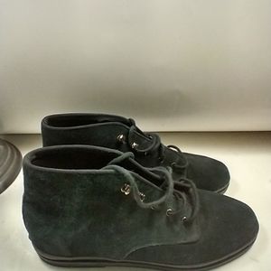 Keds Suede Sneakers Women's sz 7.